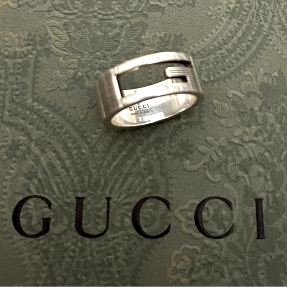 Gucci Authentic Branded Cutout G Silver US6 Silver Unisex Ring - Picture 4 of 7